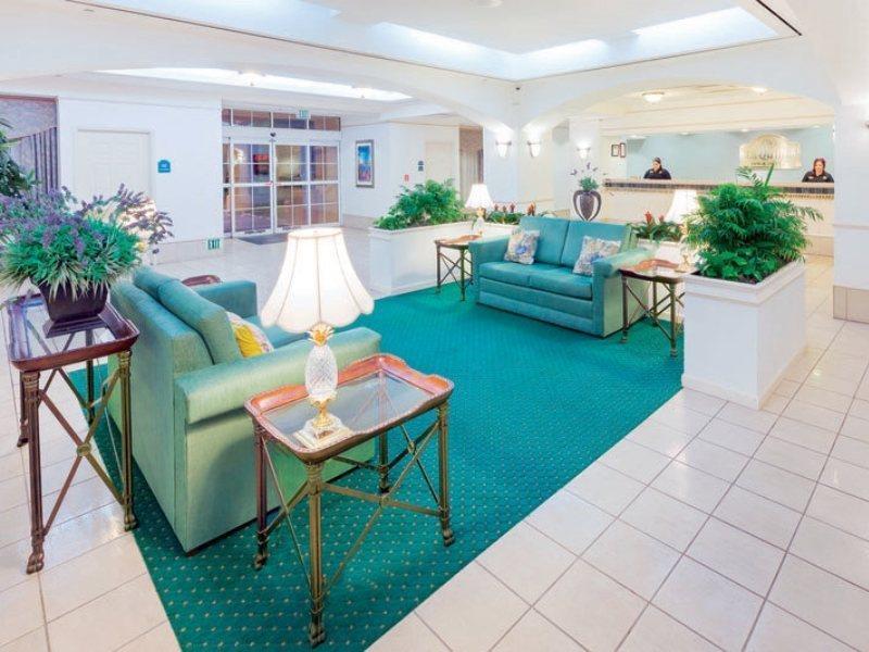 Отель La Quinta By Wyndham San Antonio Airport Экстерьер фото